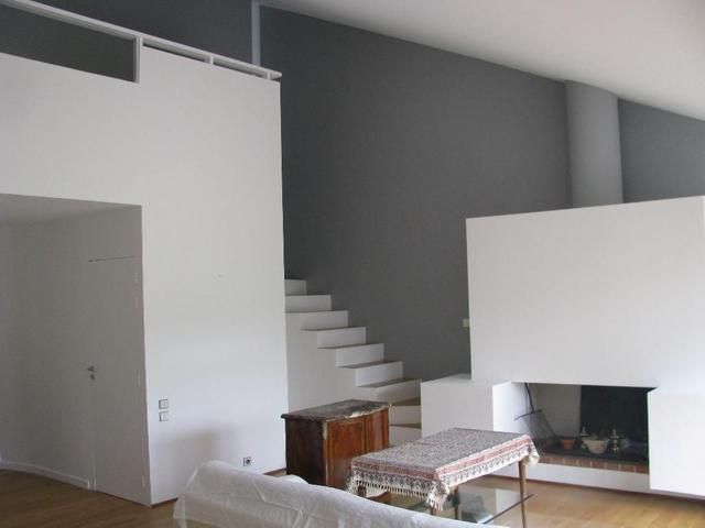 Peinture et escalier