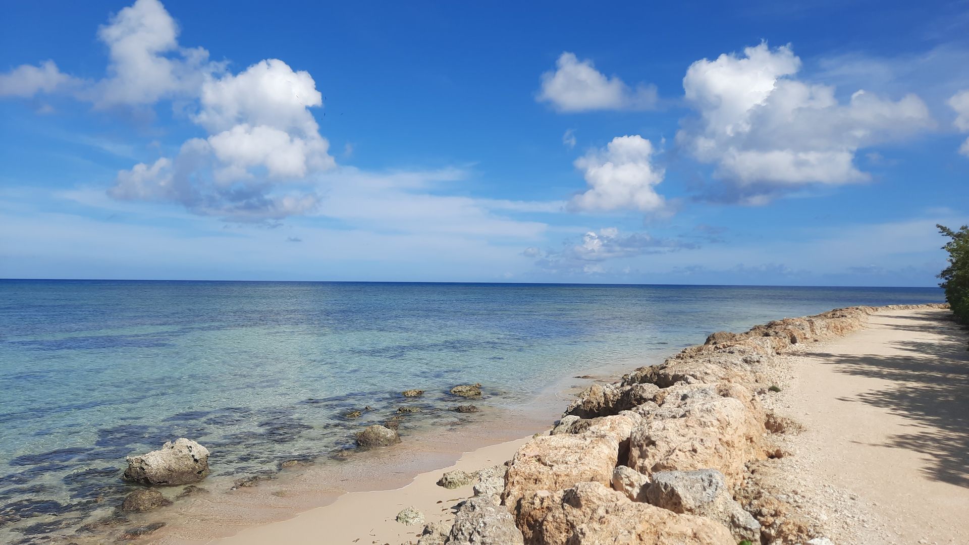 Vers la Pointe d'Antigues