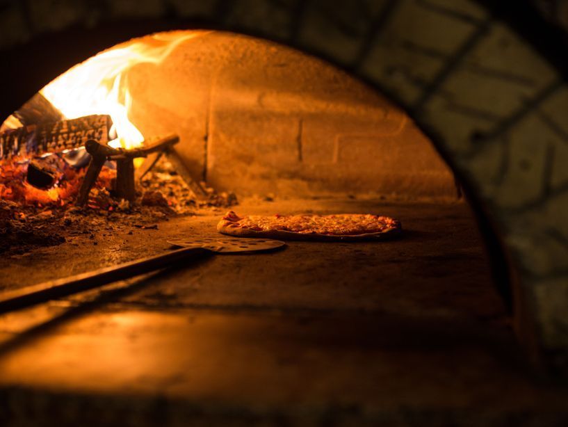 Pizzaofen - Restaurant Pizzeria Klein Matterhorn