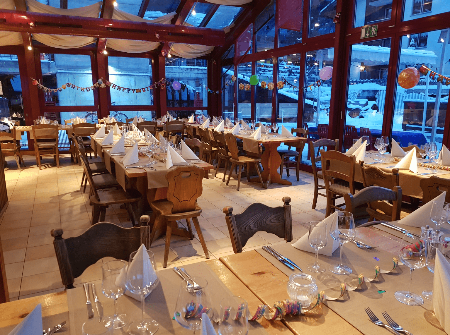 Innenansicht Event - Restaurant Pizzeria Klein Matterhorn