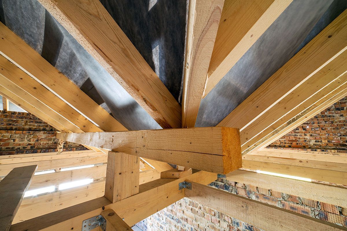 Vue intérieure d'une charpente