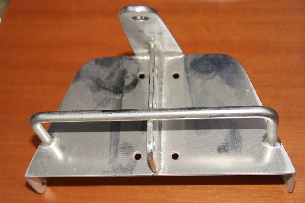 Surprise Ferrure d'étrave adaptable sur modèle de 1977 à 2000