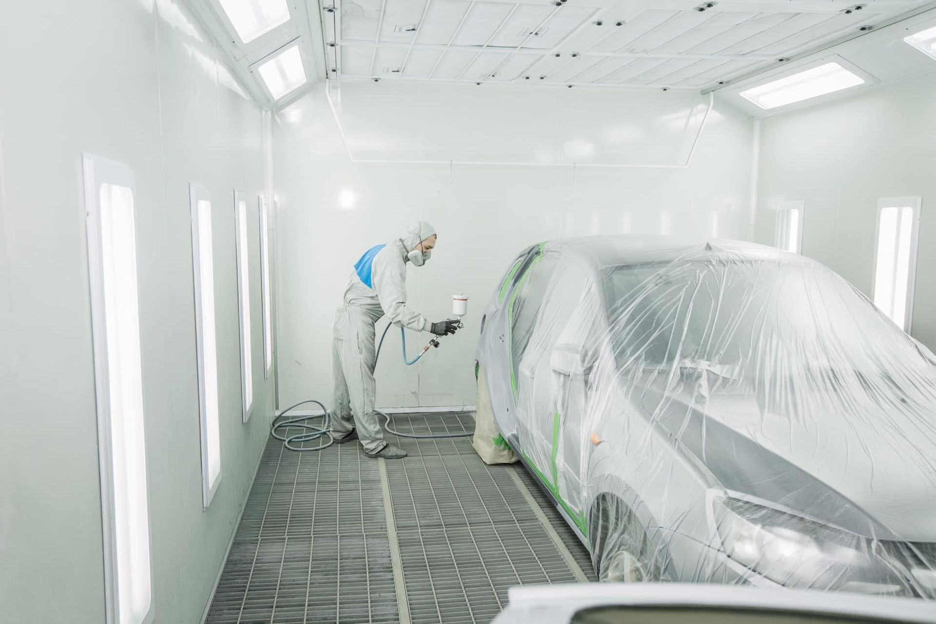 Peinture sur voiture sous plastique