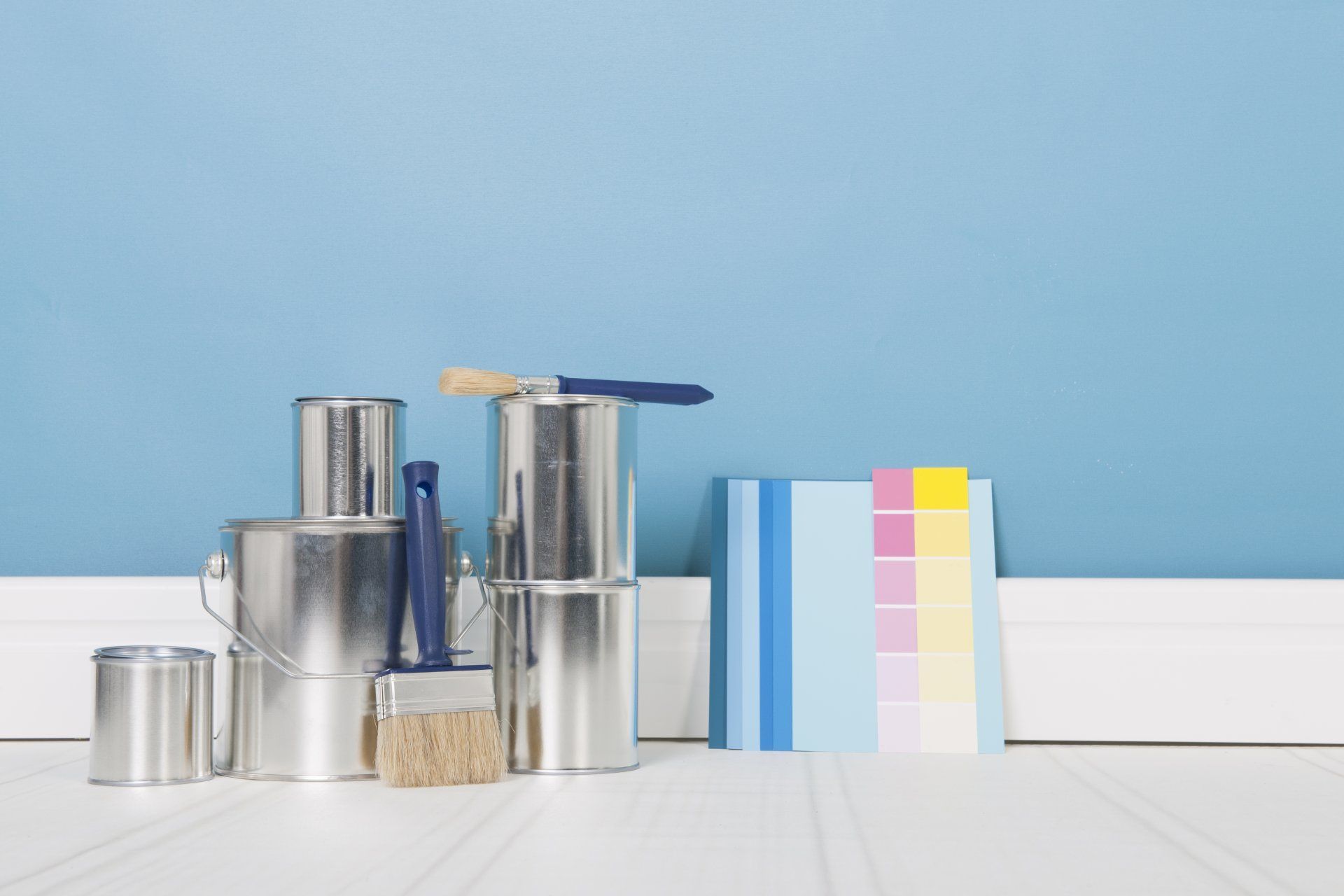 Wandfarbe Grau, Malerarbeiten, Malerrolle