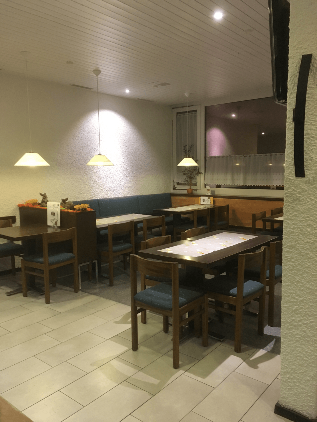 Restaurant interieur - Café Chesteberg GmbH - Möriken
