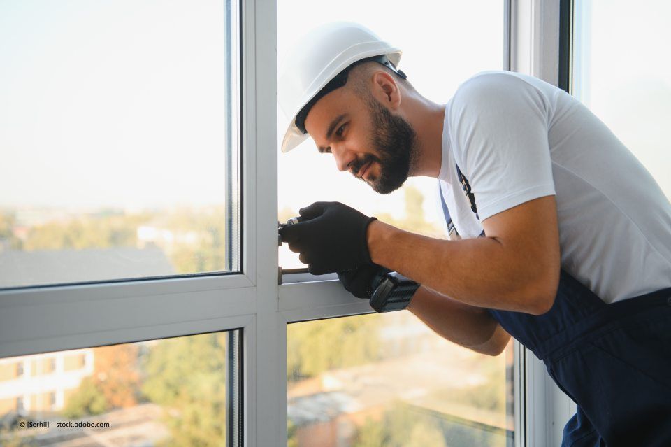 Handwerker vermisst Balkontüre