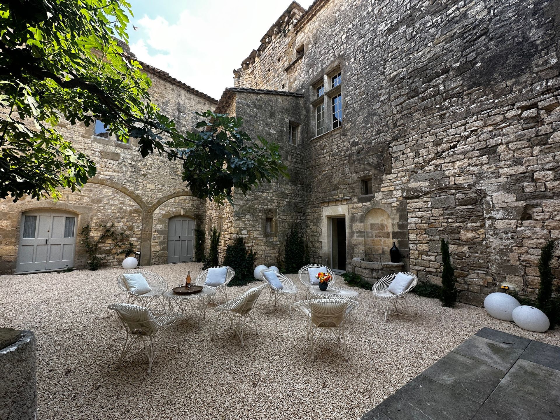 New! Historic Chateau near Uzès 3 apartments courtyard garden and a pool
