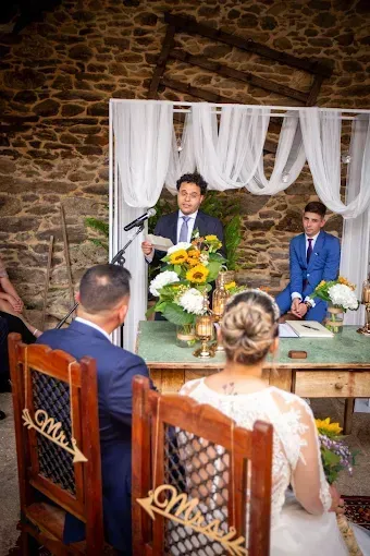 Una pareja de recién casados 
