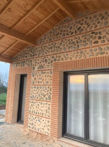 Ravalement de façade brique et pierre