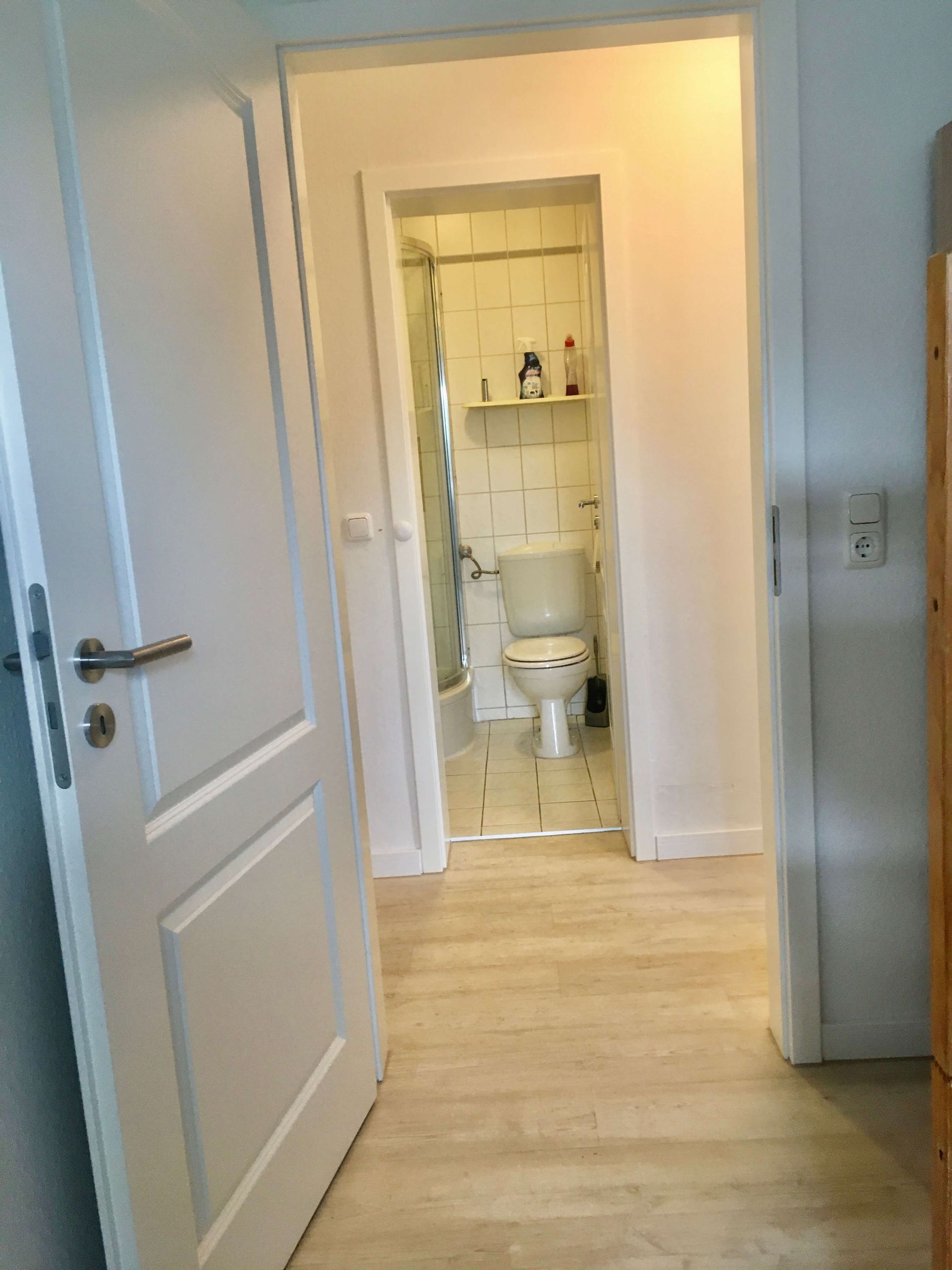 Ferienwohnung Saphir im Haus Aquamarin in Büsum – Kleines Duschbad
