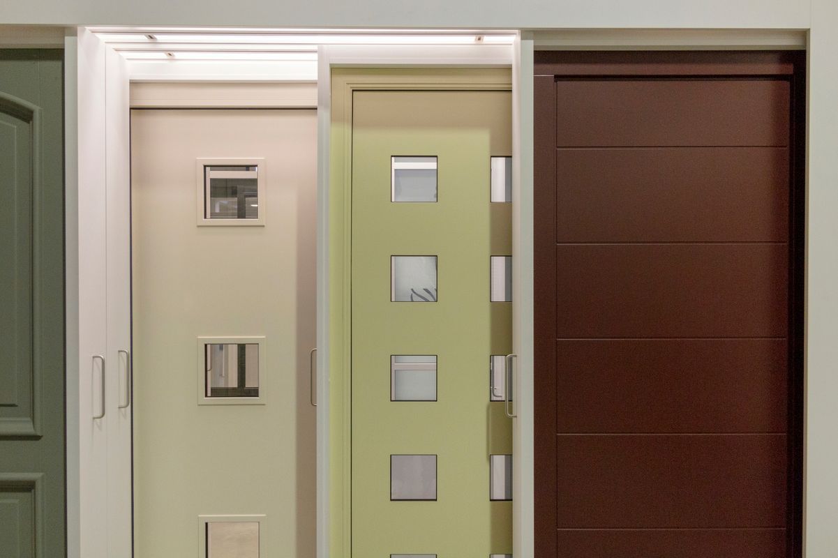 Plusieurs modèles de portes d'entrée.