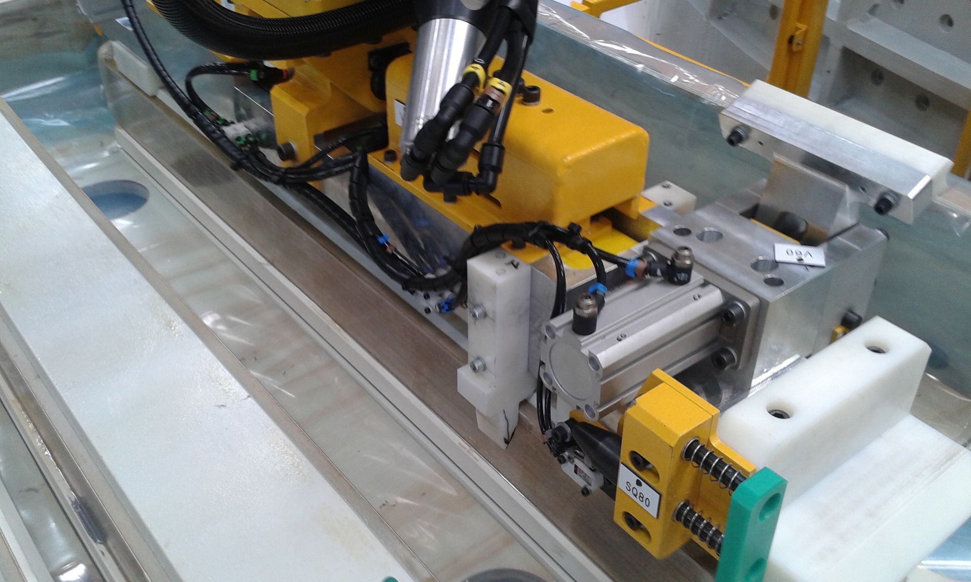 Zoom sur une partie d'outillage mécanique