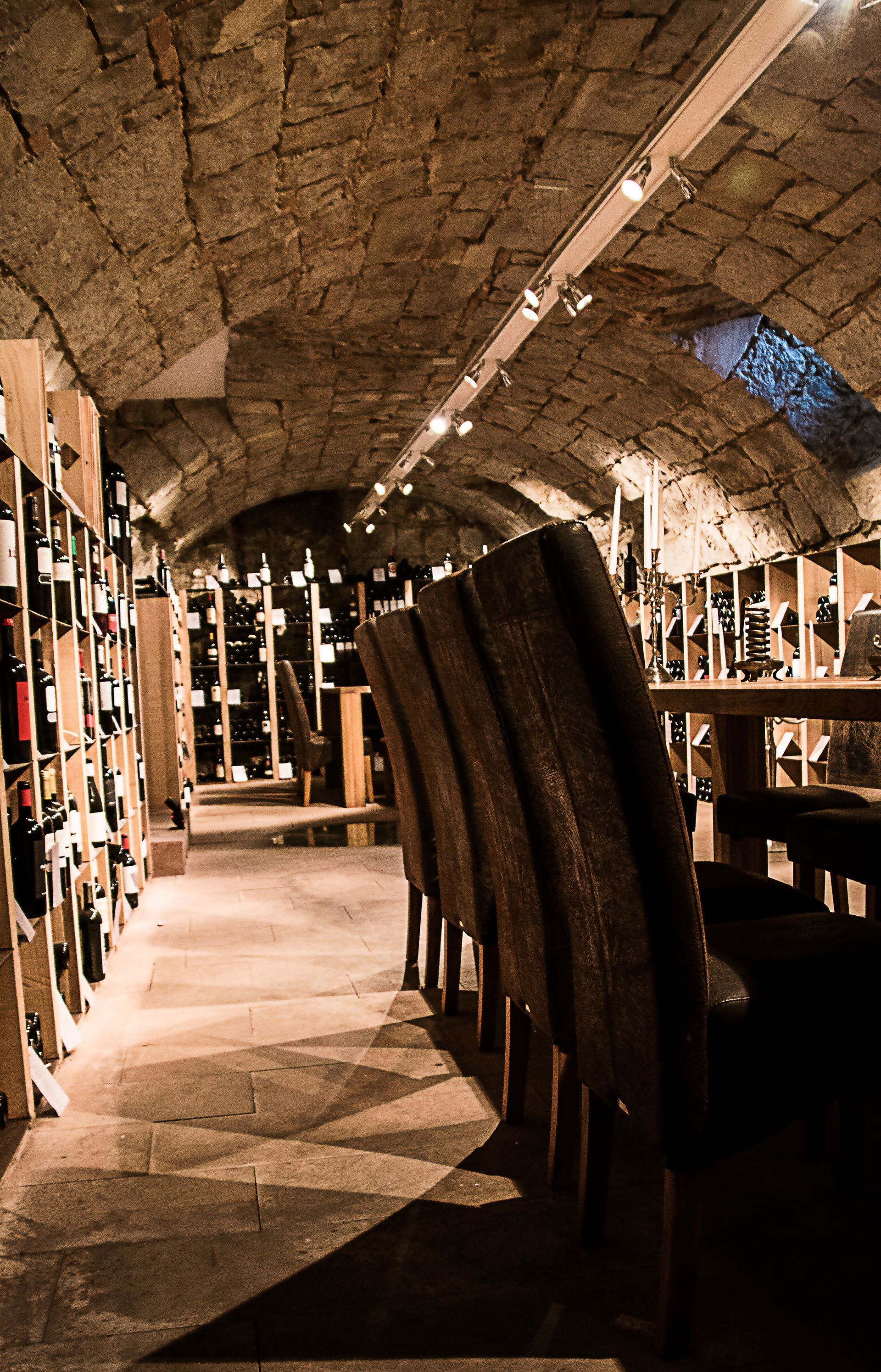 Weinkeller - Restaurant Gemeindehaus Beringen Gastro GmbH