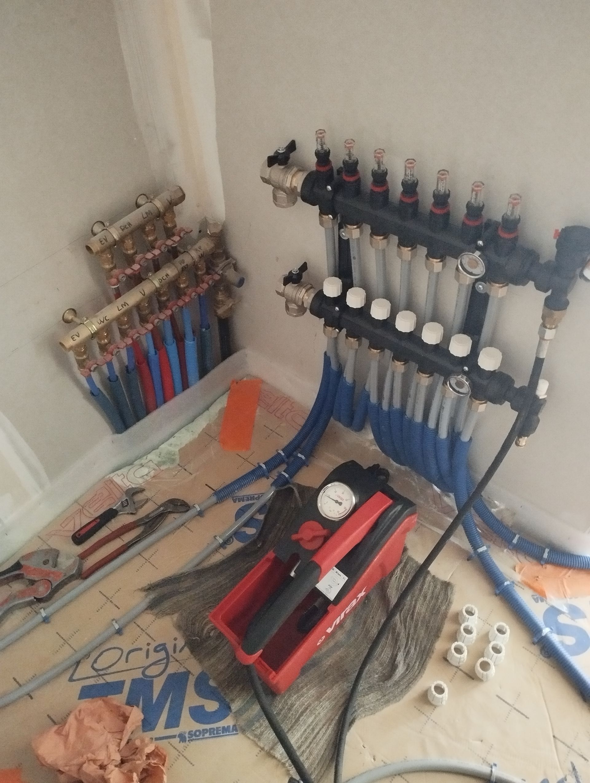 Des travaux de rénovation électrique.