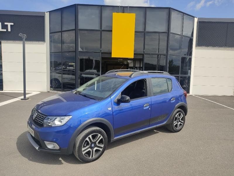 Voiture Renault bleue