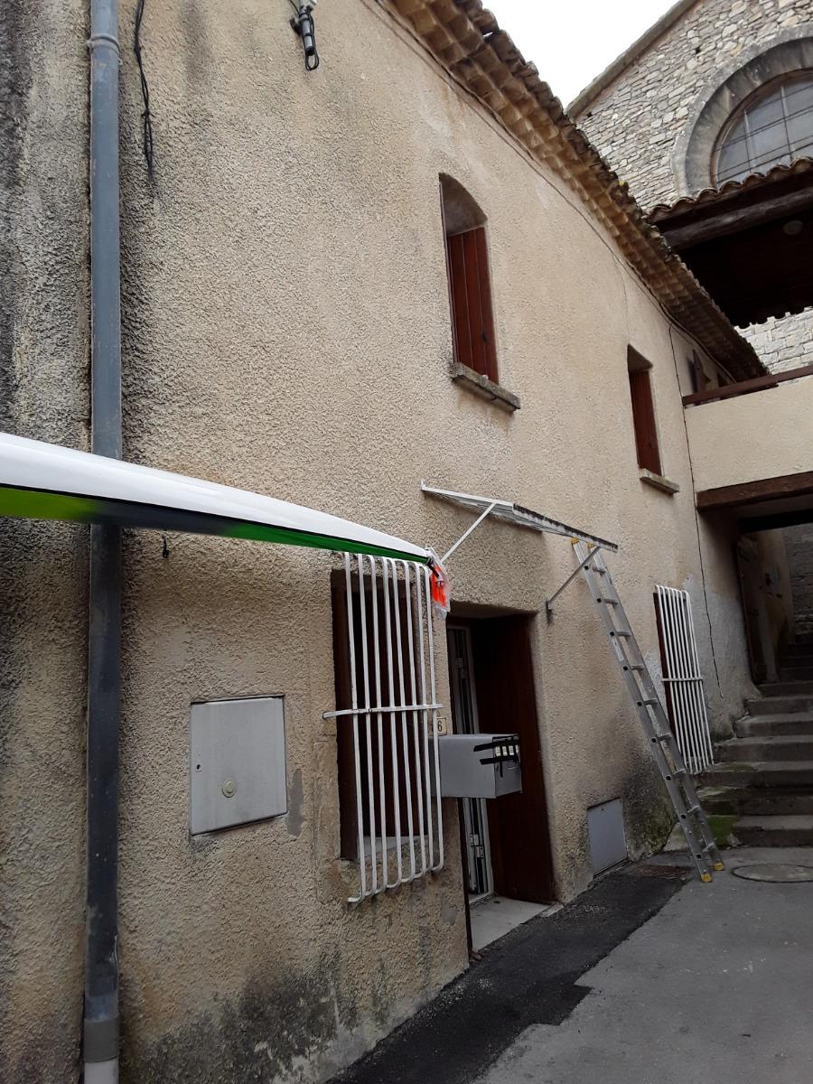 Comment éliminer le salpêtre à Arles (13200) Moisissures