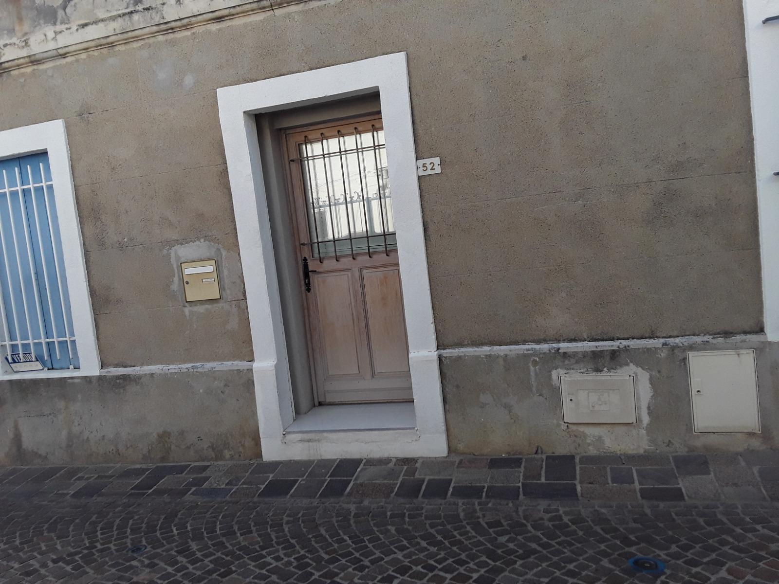 Comment éliminer le salpêtre à Marseille (13) Moisissures