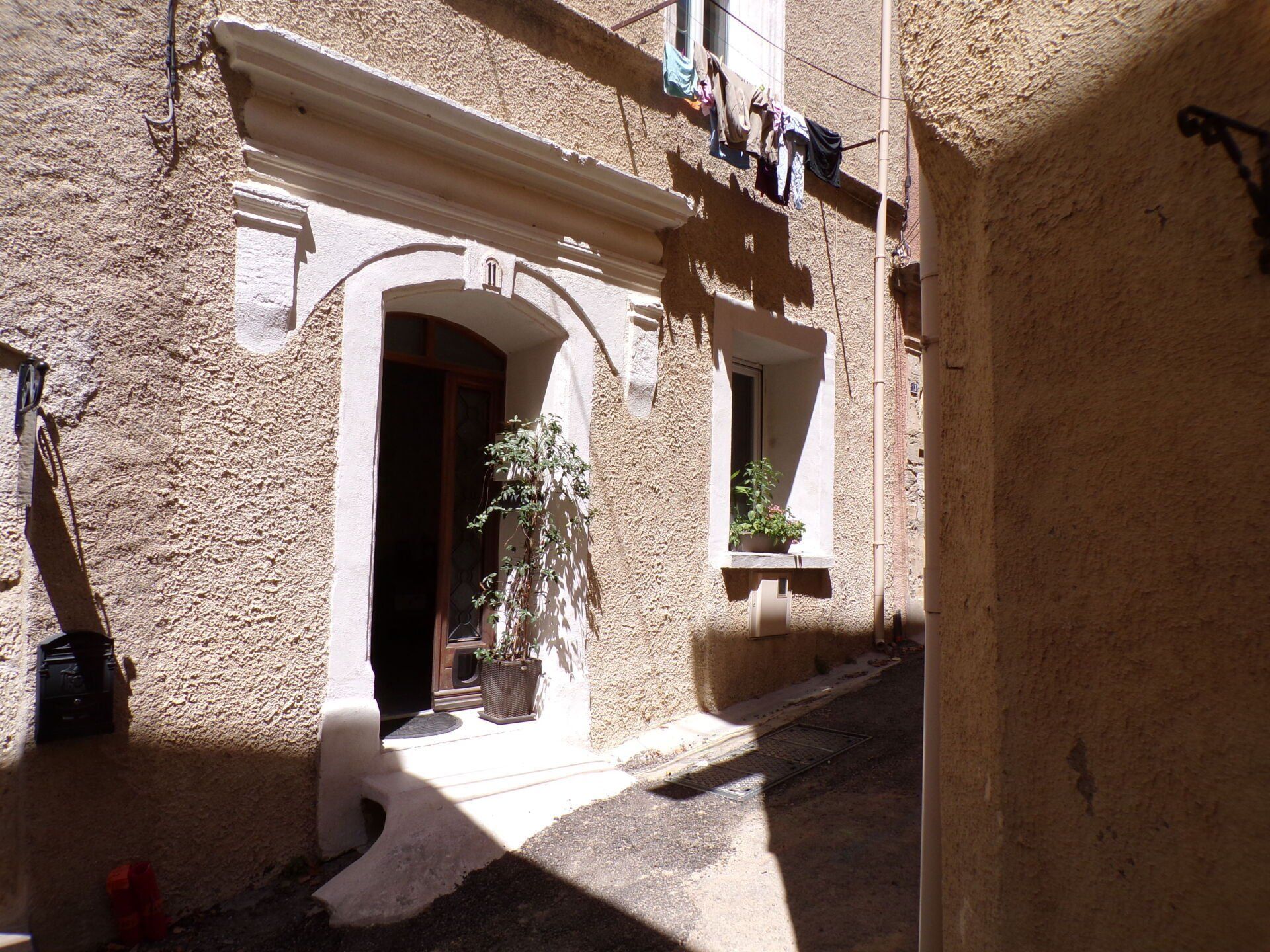 Façade ensoleillée