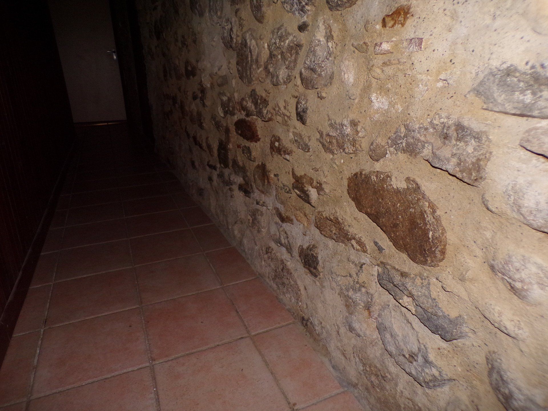 Mur en pierre et mortier