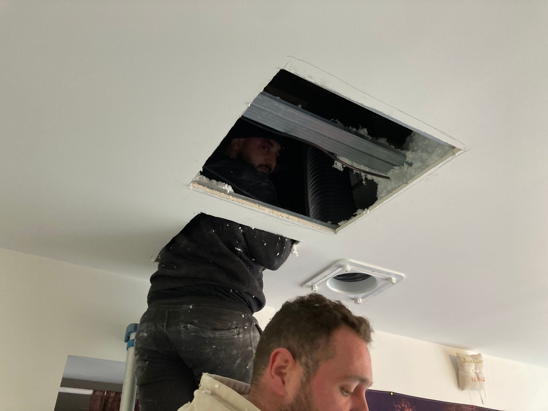 Installation de VMC par insufflation dans le plafond