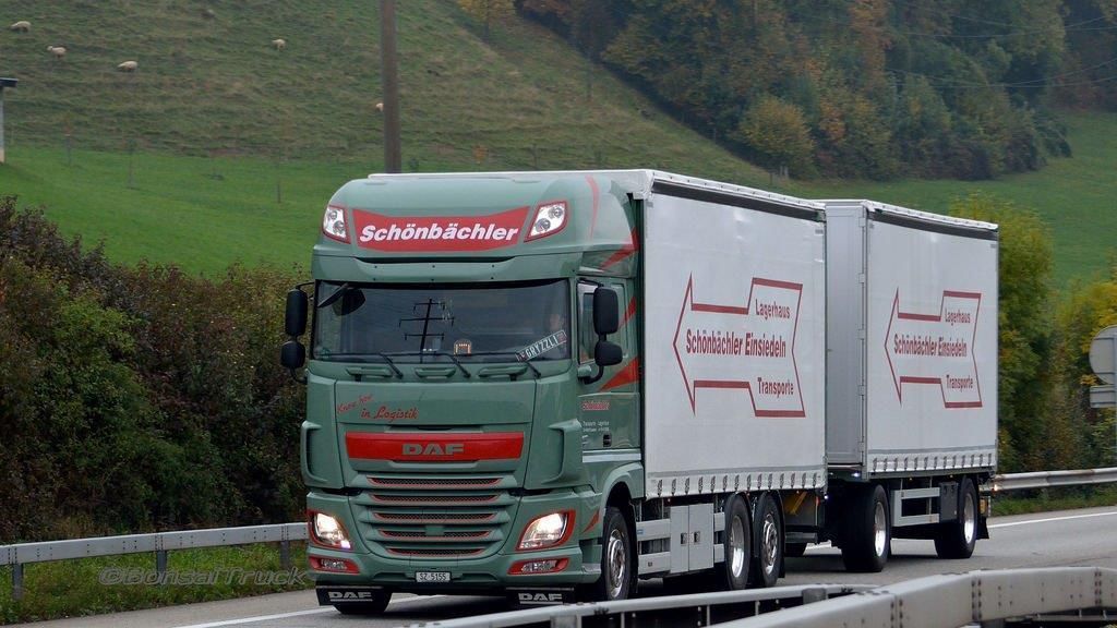 Fahrzeuge - Schönbächler Transporte AG