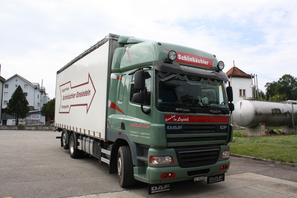 Fahrzeuge - Schönbächler Transporte AG