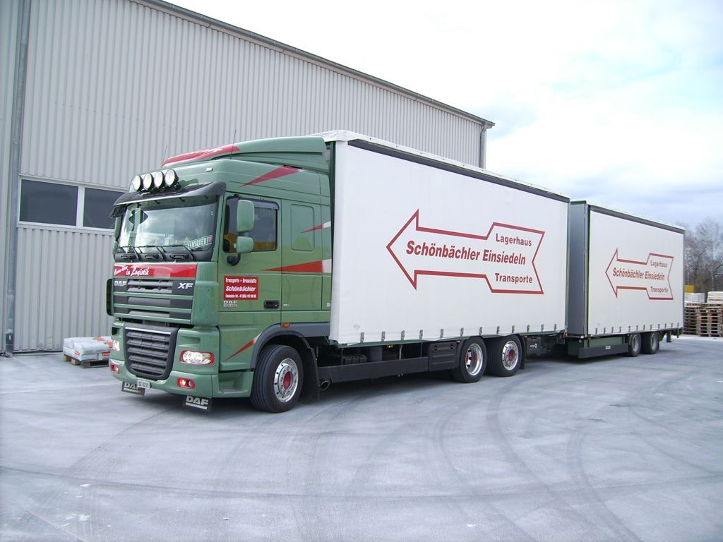 Fahrzeuge - Schönbächler Transporte AG