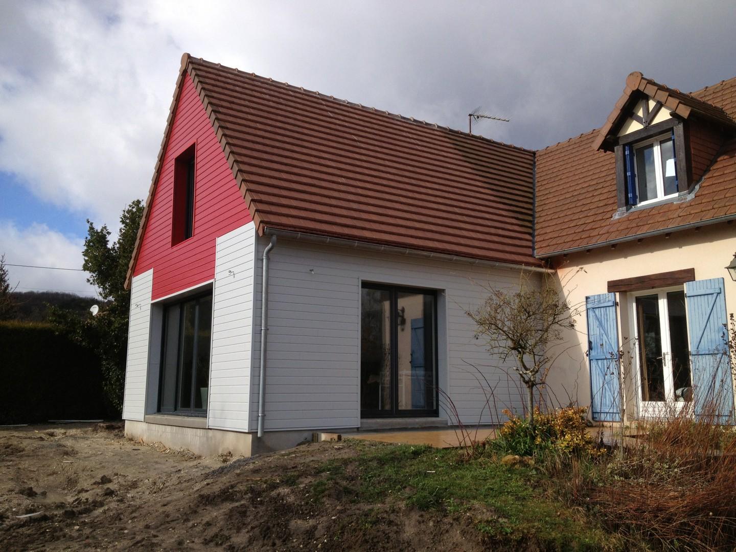 Bardage rouge et blanc