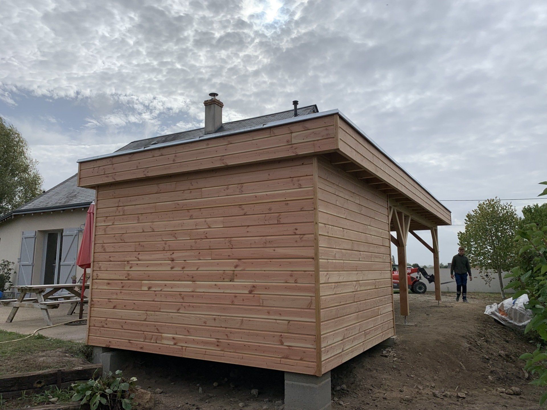 Agrandissement avec ossature en bois vu de derrière