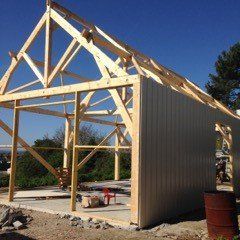 Charpente d'un hangar.