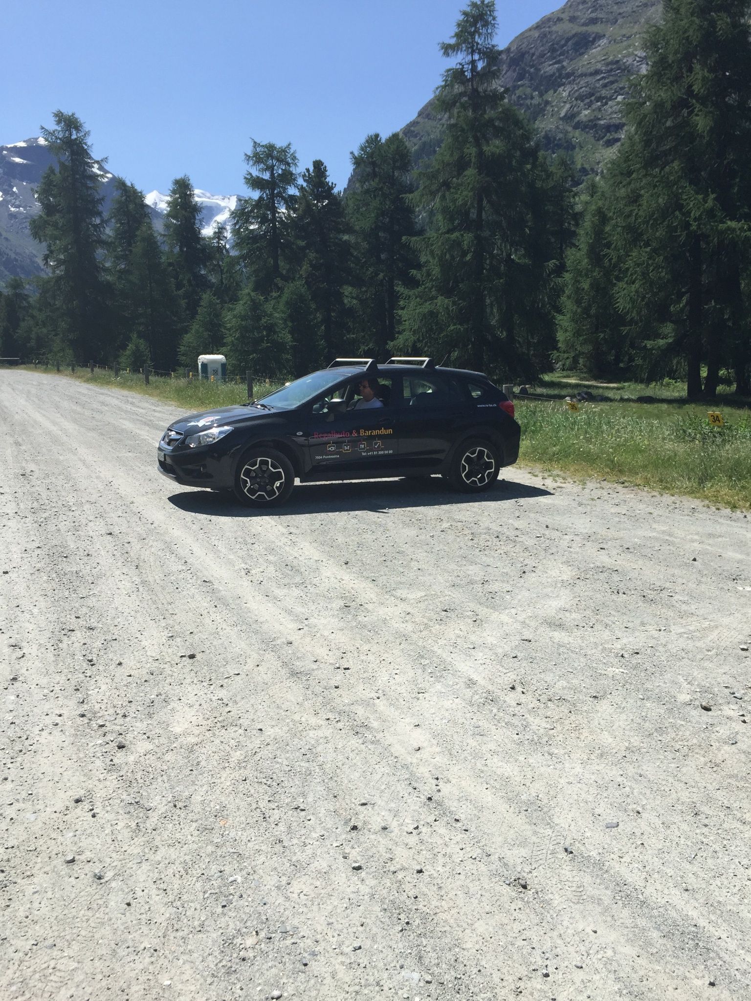 Fahrzeug - Regalbuto & Barandun