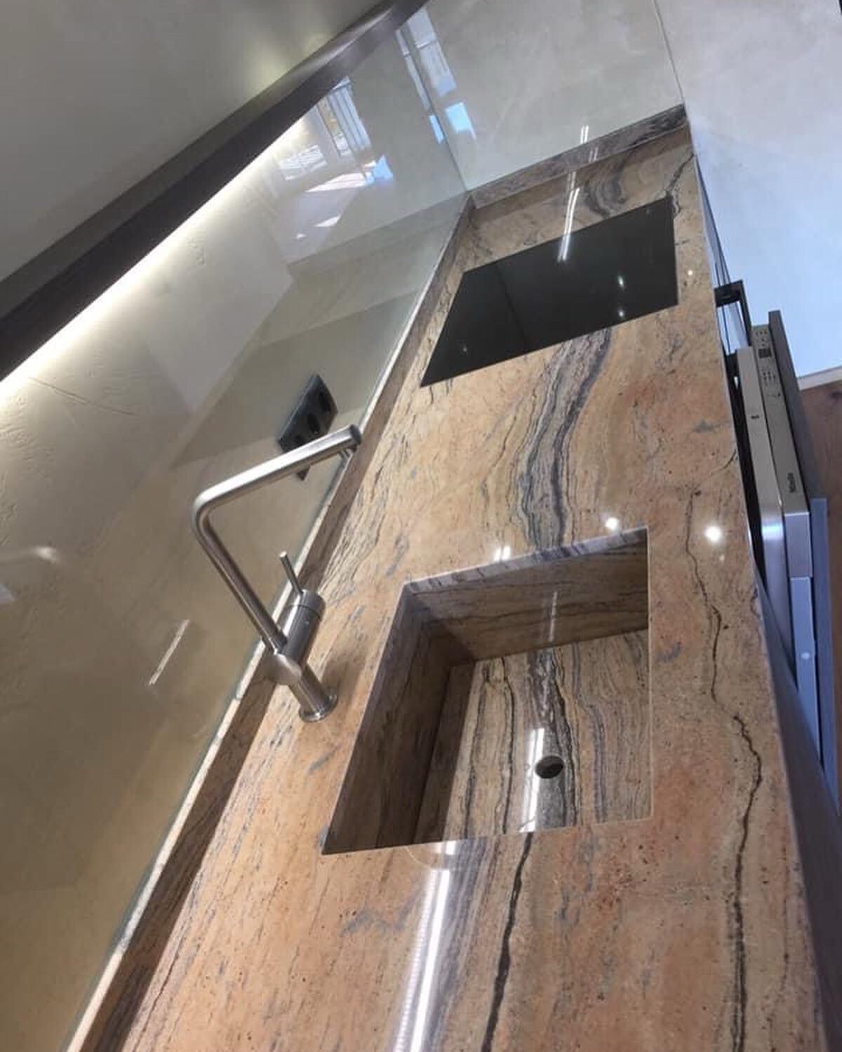 Vrece & Pichler GmbH