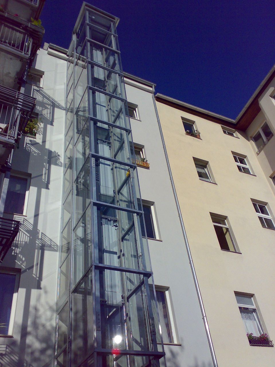 R & S Aufzugbau GmbH – Aufzug