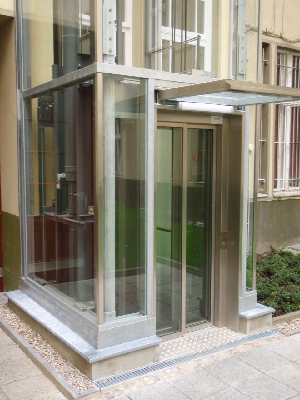 R & S Aufzugbau GmbH – Aufzug