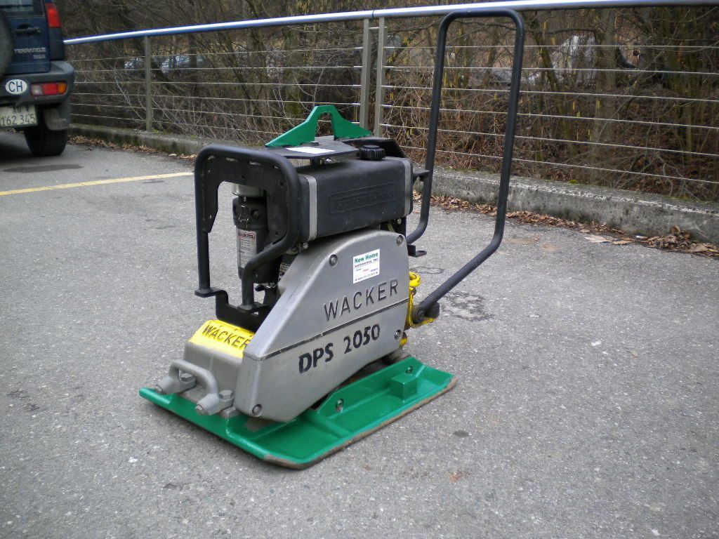 Vibroplatte - New Home Gerätevermietung Seon