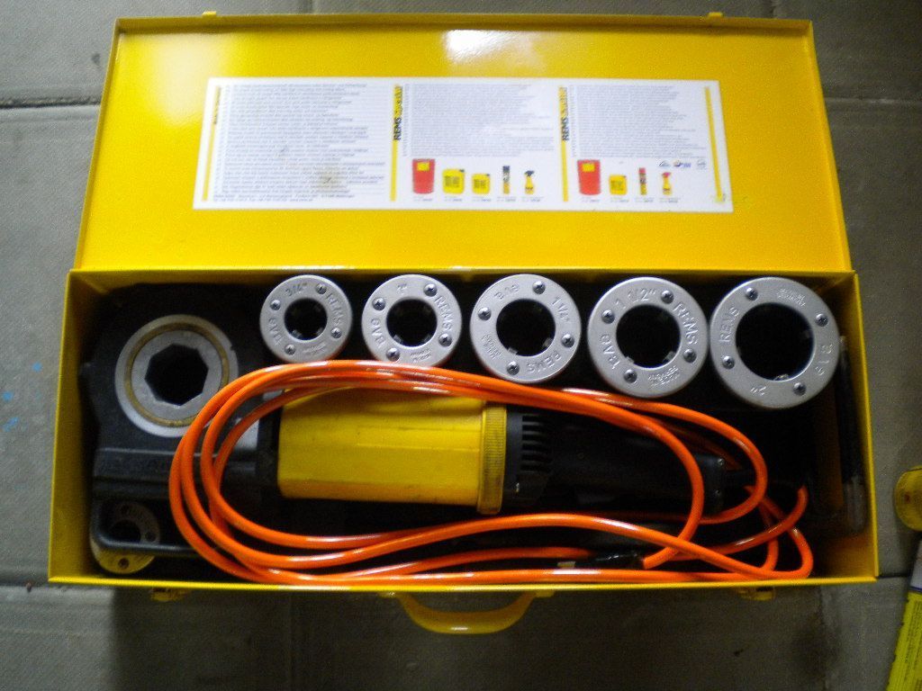 Raupendumper Huki - New Home Gerätevermietung Seon