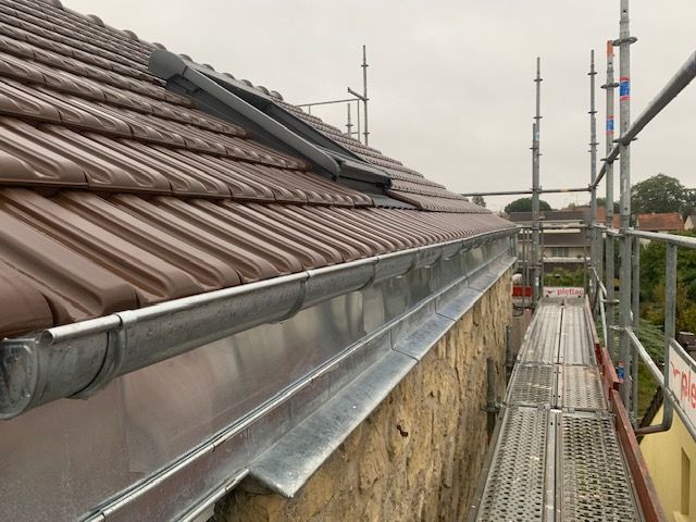 Habillage de rive en zinc