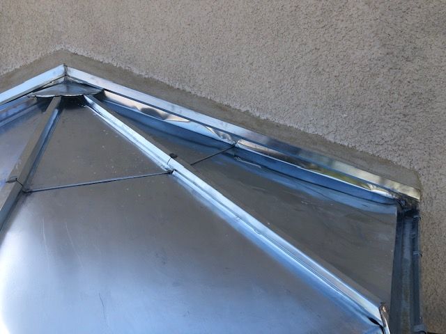 Pose de la toiture en zinc