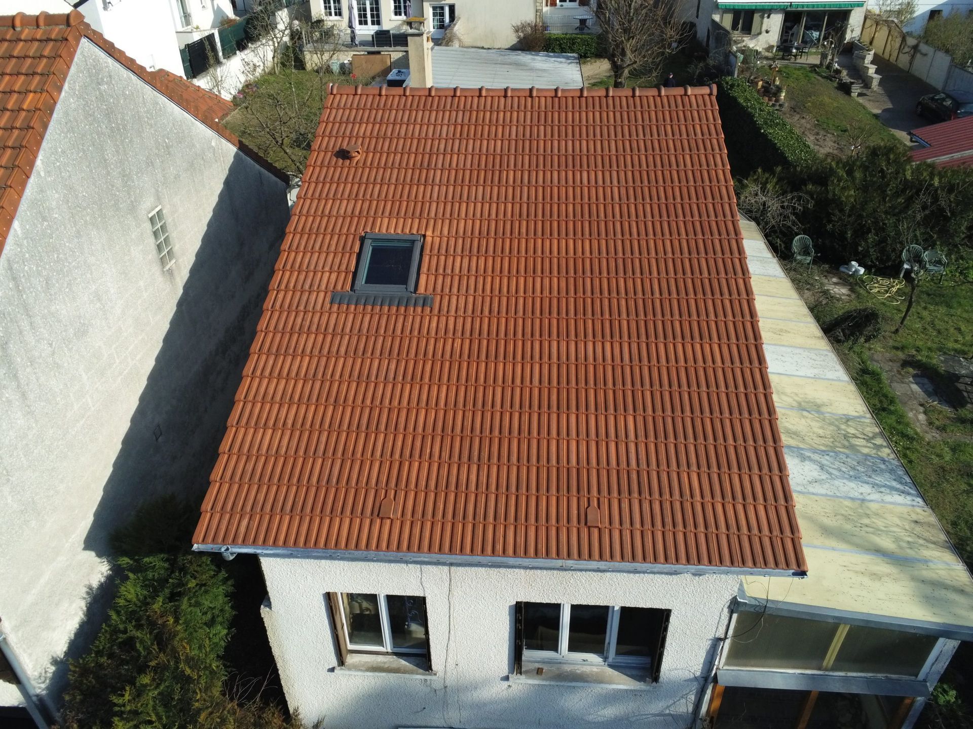 Maison avec façade claire