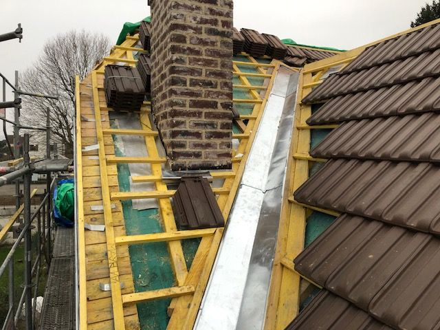 Travaux d'étanchéité pour écoulement des eaux de pluie