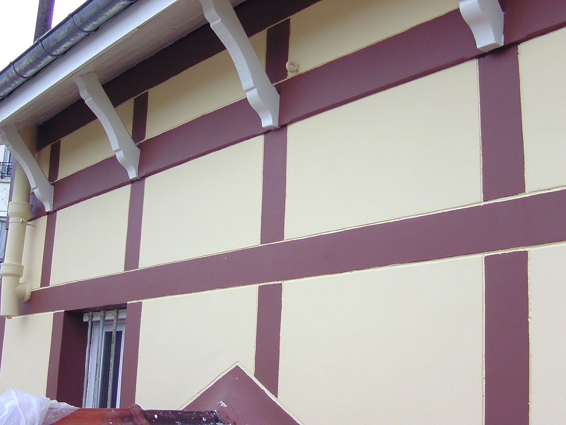 Élements de sous-toiture blancs