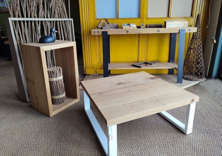 Photo table basse en bois et meubles de salon