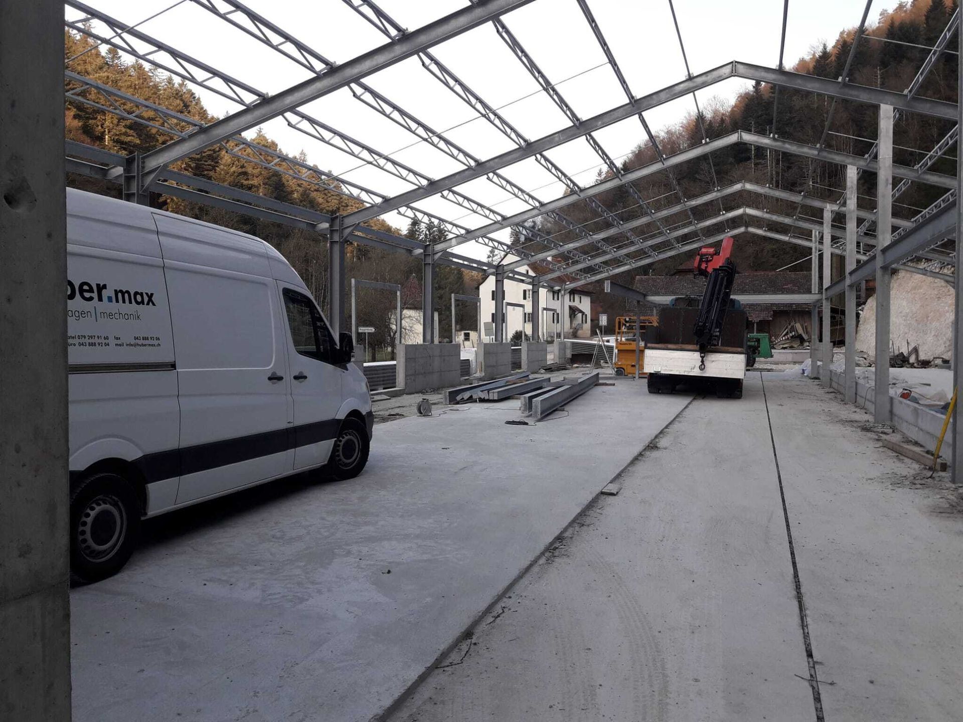 Stahlbau - Huber Max Montagen/Mechanik in Schindellegi