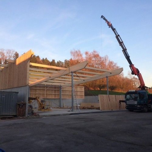 Holzbau - Huber Max Montagen/Mechanik in Schindellegi