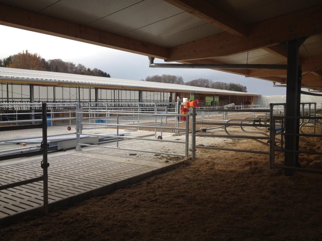 Holz- und Stahlbau - Huber Max Montagen/Mechanik in Schindellegi