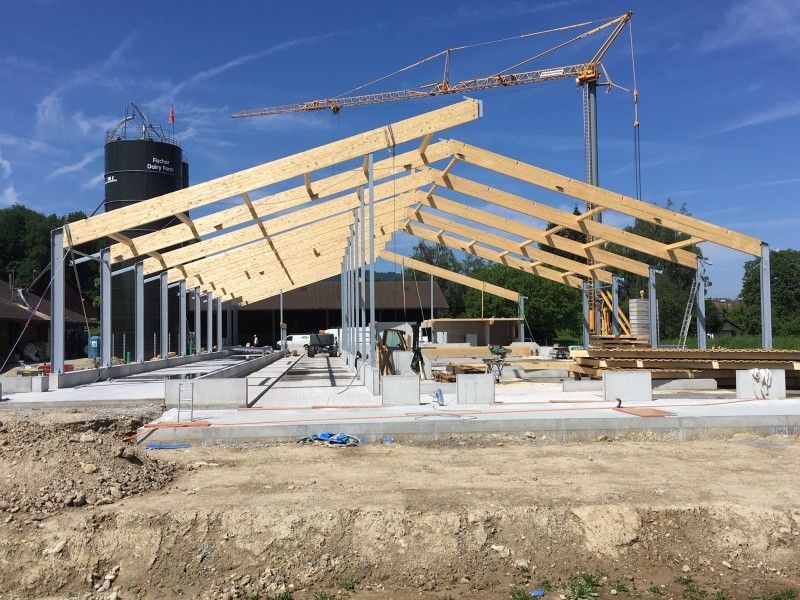 Holzbau Bedachungen - Huber Max Montagen/Mechanik in Schindellegi