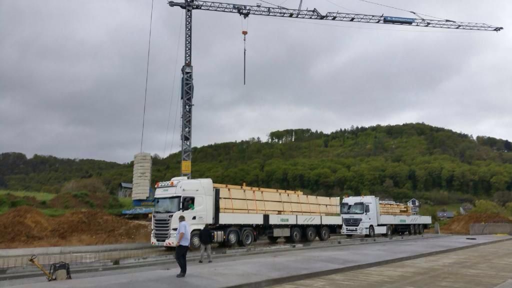 Baukrane LKW Kran - Huber Max Montagen/Mechanik in Schindellegi