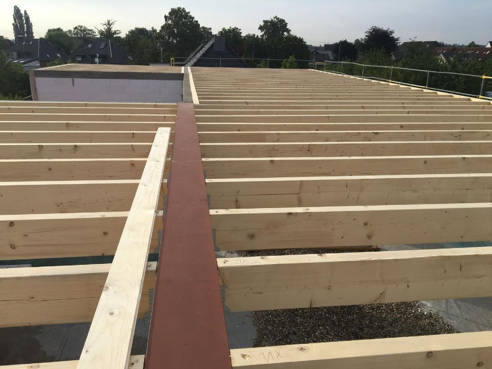 Dachstuhl, gebaut von der Firma Schotten Klaus