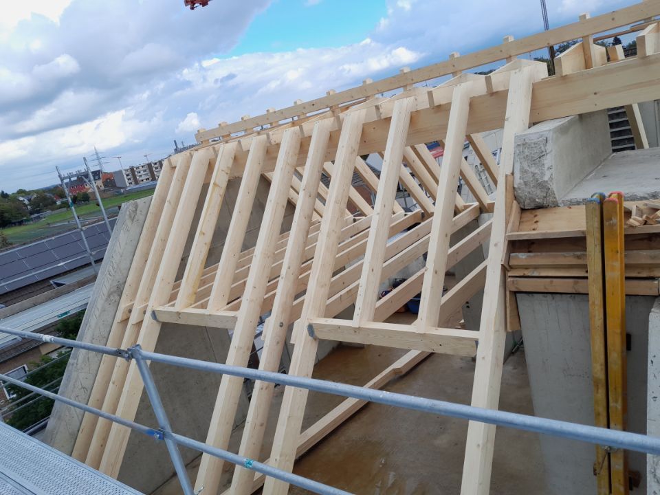 Dachstuhl, gebaut von der Firma Schotten Klaus