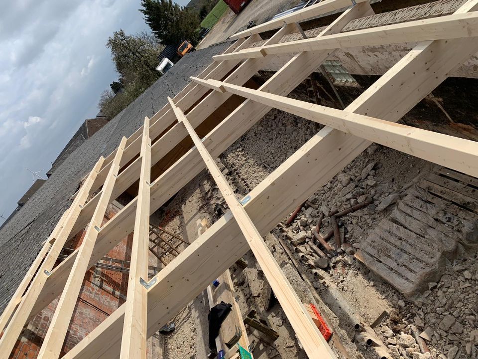 Dachstuhl, gebaut von der Firma Schotten Klaus